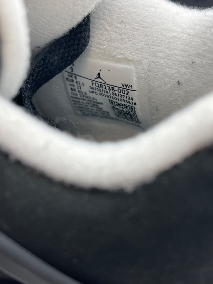 Jordan 4 Retro Fear (2024) 9 (Moderately Worn Pre-Owned) - Image 8