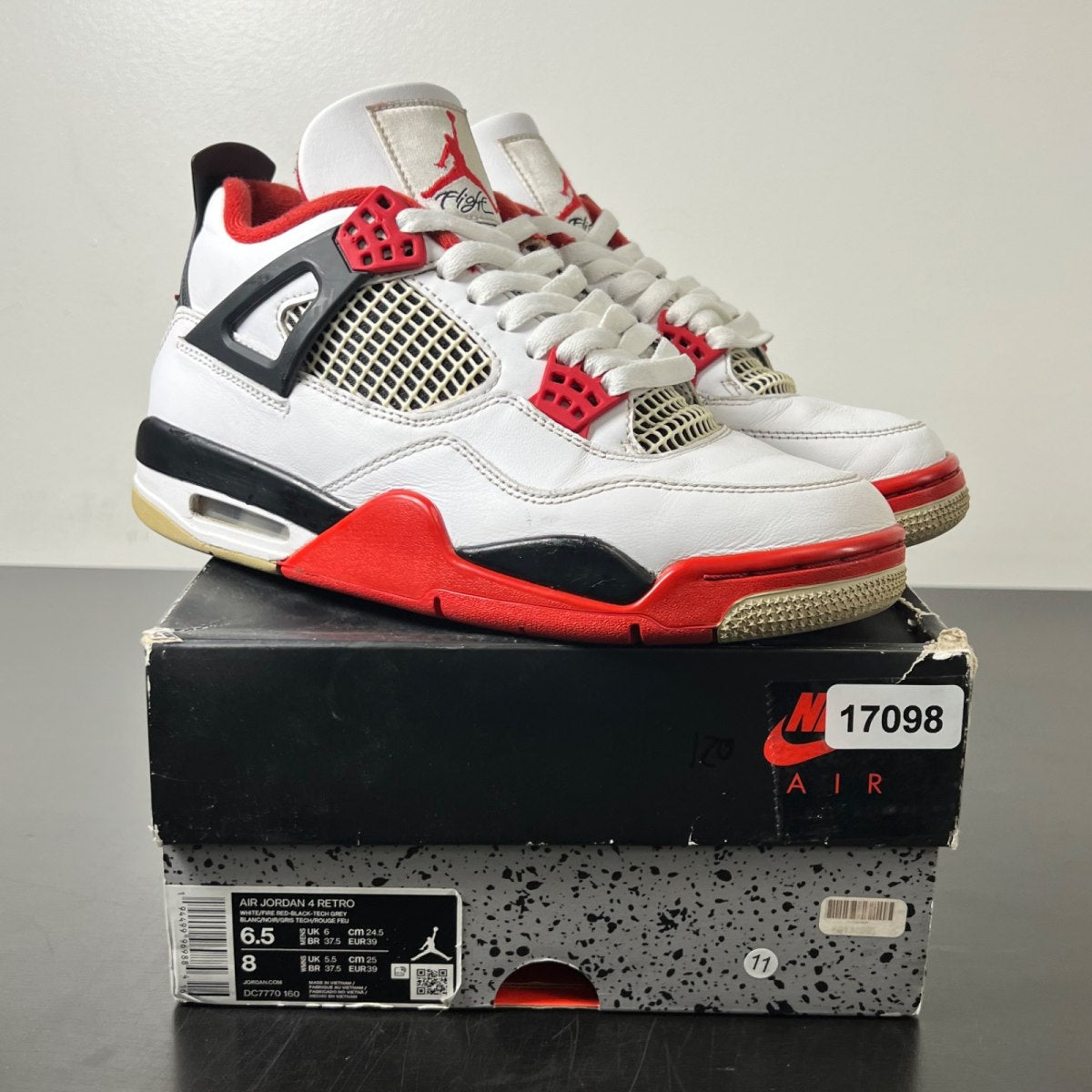 Jordan 4 Retro Fire Red (2020) 6.5 (Heavily Worn Pre-Owned)JordanWhite/Black-Tech Grey-Fire Red - Image 1
