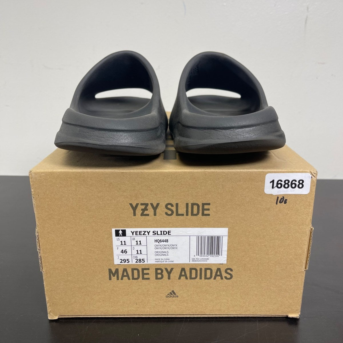 adidas Yeezy Slide Onyx 11 (Moderately Worn Pre-Owned)adidasOnyx/Onyx/Onyx - Image 4