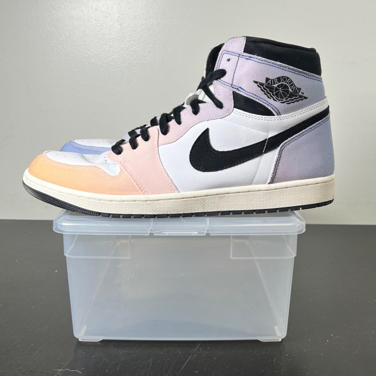 Jordan 1 Retro High OG Skyline 15 (Moderately Worn Pre-Owned)JordanVivid Orange/Black/Iced Lilac/True Blue/Sail - Image 3