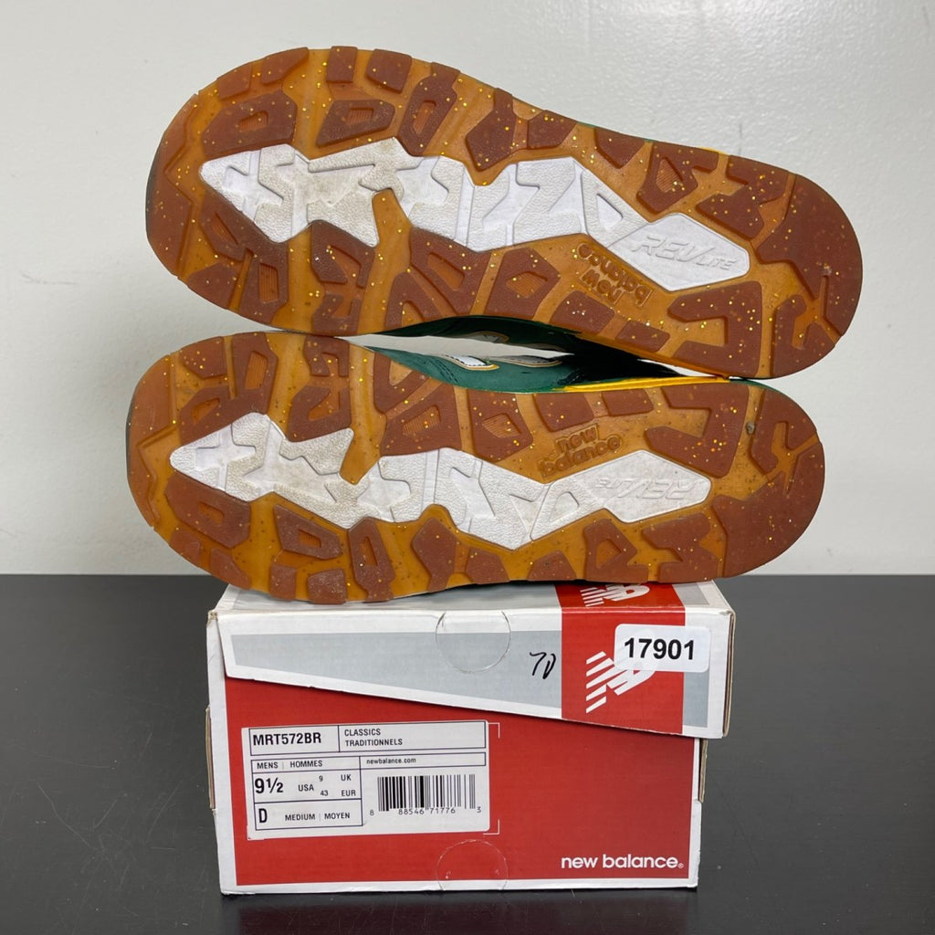 New Balance 572 Burn Rubber Vernors 9.5 (Moderately Worn Pre-Owned)New BalanceGreen/Yellow - Image 5