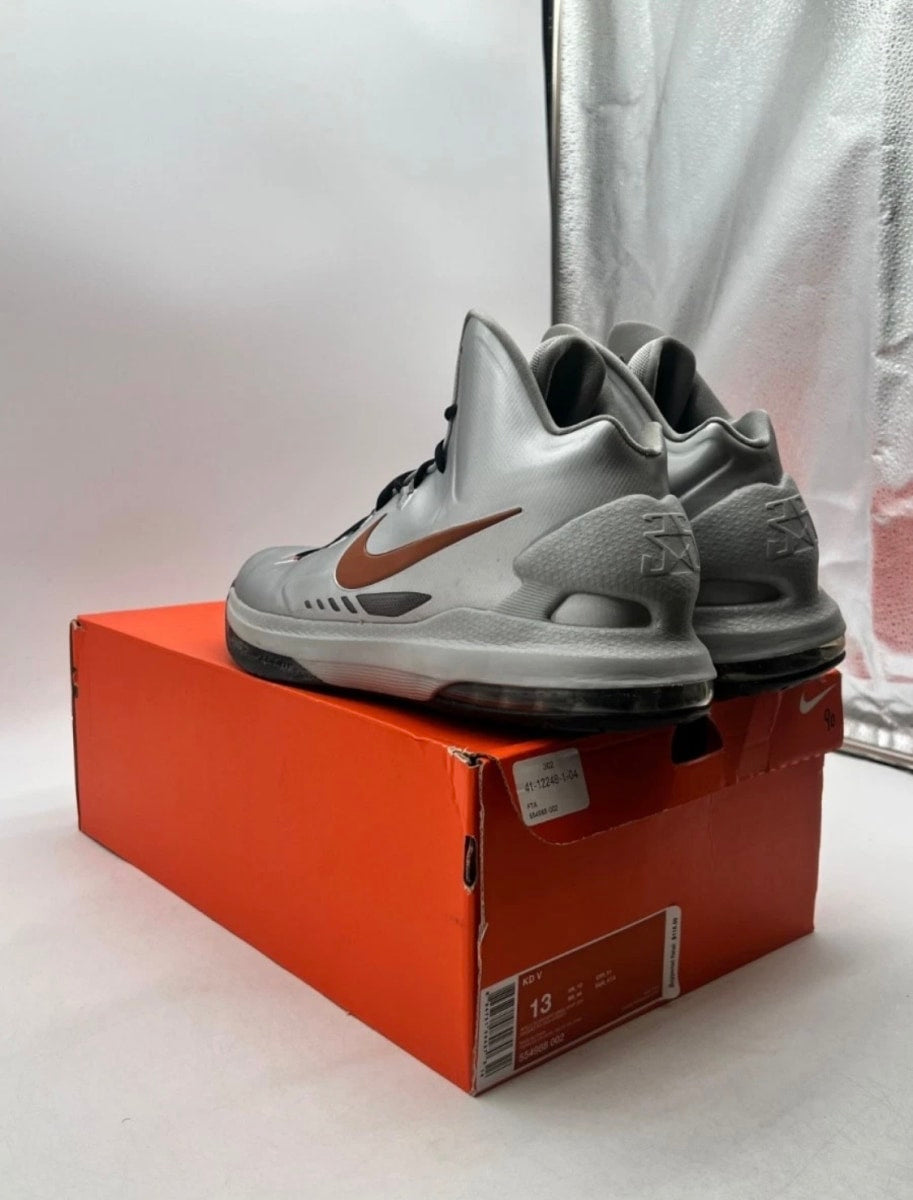 Nike KD 5 Texas 13 (Moderately Worn Pre-Owned)NikeMetallic Silver/Desert Orange-Sport Grey - Image 6