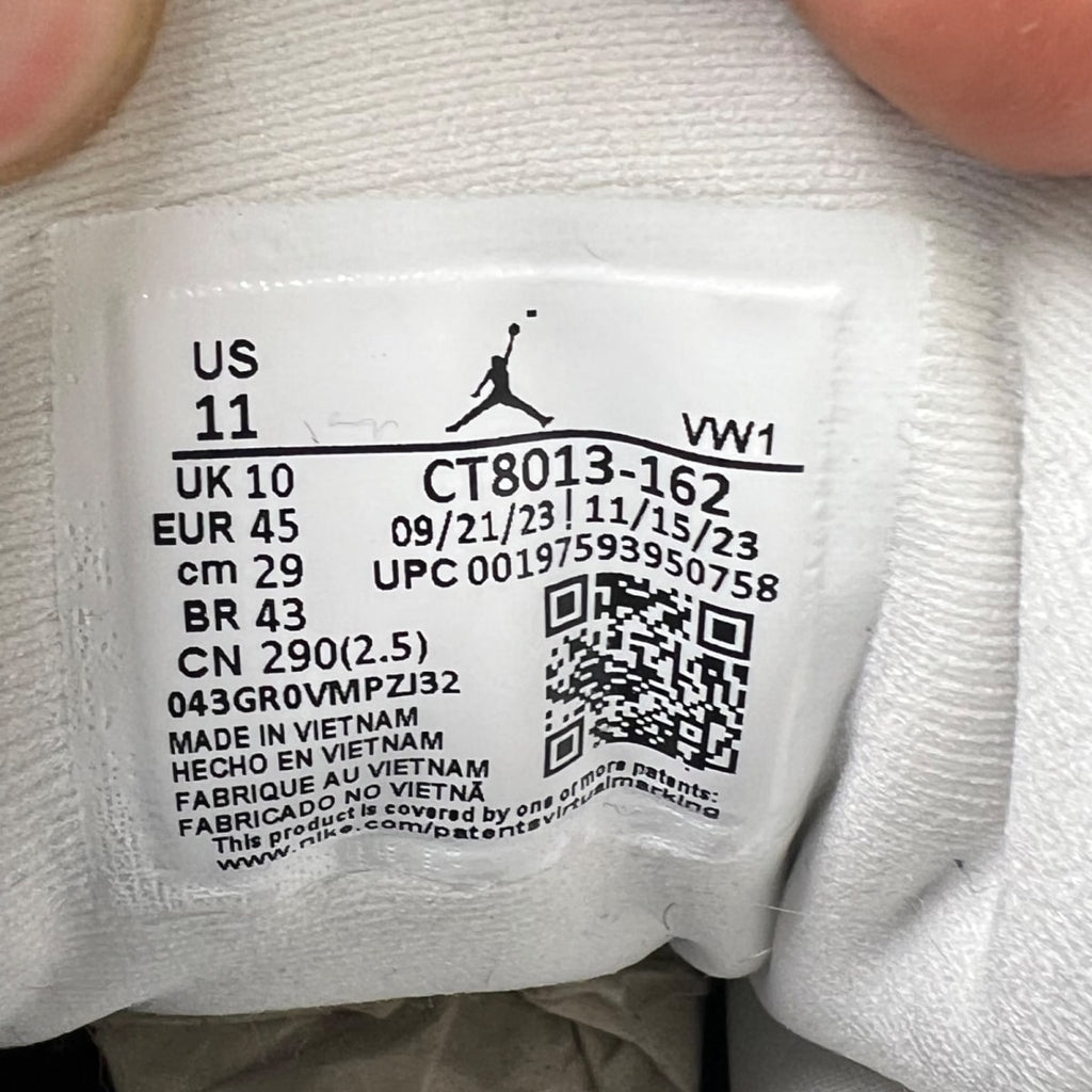 Jordan 12 Retro Taxi Flip 11 (Lightly Worn Pre-Owned)JordanWhite/Gym Red/Black - Image 7