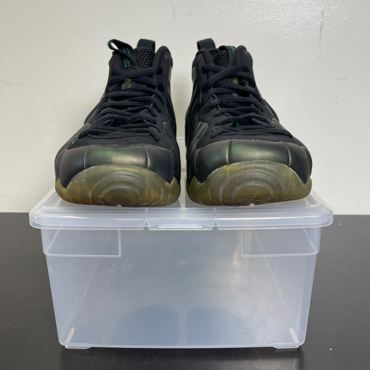 Nike Air Foamposite Pro Pine Green 11 (Moderately Worn Pre-Owned)NikePine Green/Black - Image 2