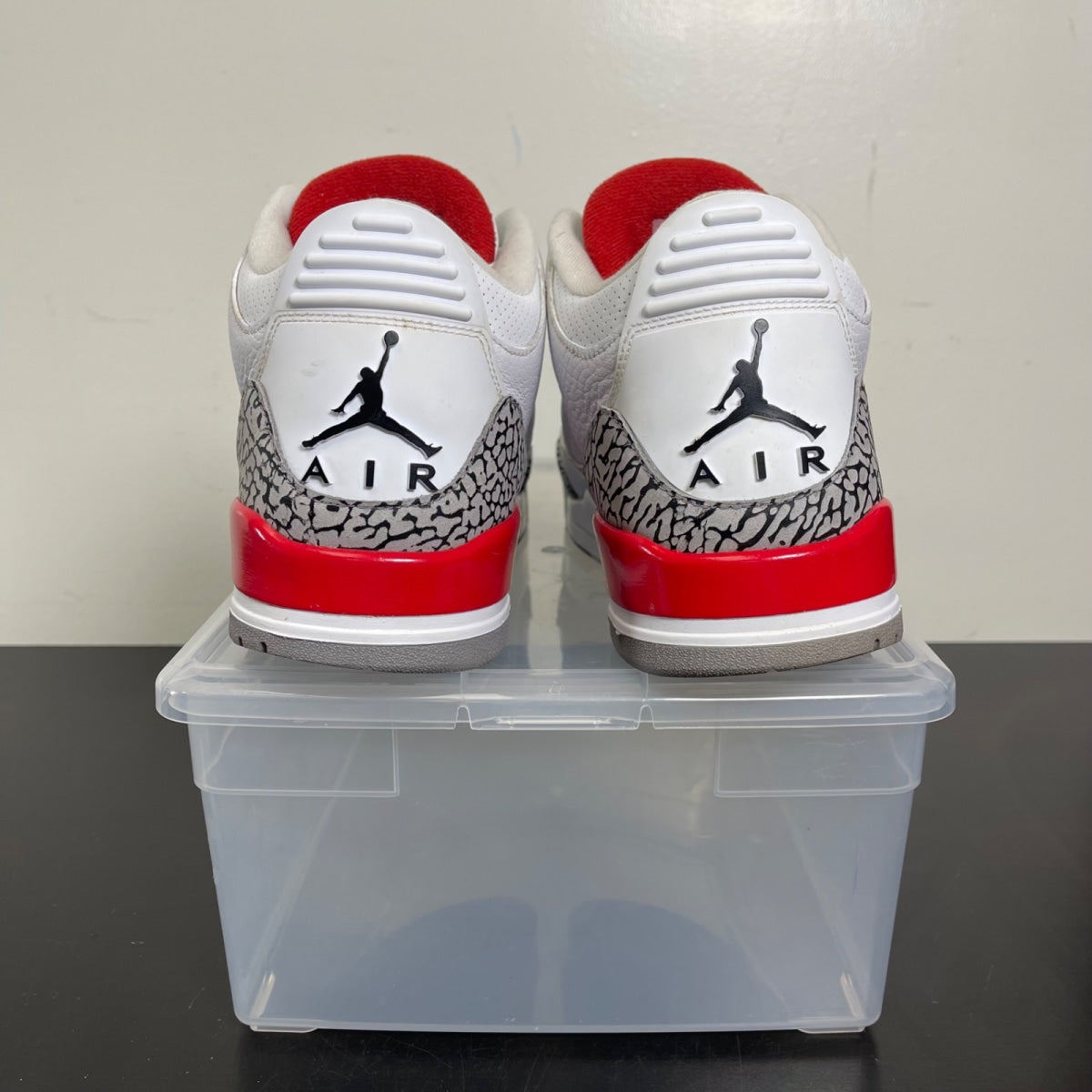 Jordan 3 Retro Hall of Fame 12 (Moderately Worn Pre-Owned)JordanWhite/Fire Red-Cement Grey-Black - Image 4