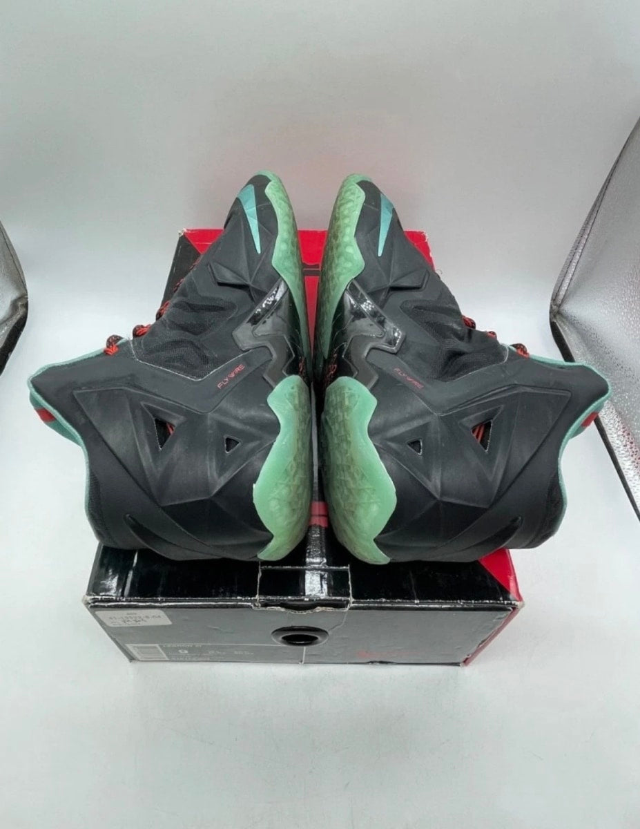 Nike LeBron 11 Diffused Jade 9 (Moderately Worn Pre-Owned)NikeBlack/Diffused Jade-Light Crimson - Image 6