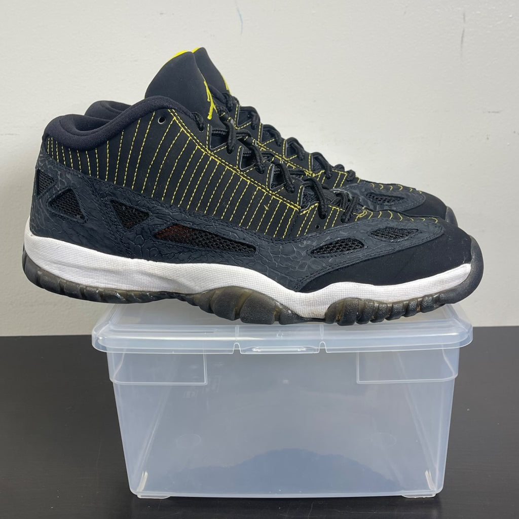 Jordan 11 Retro Low IE Black Zest 13 (Moderately Worn Pre-Owned)JordanBlack/Zest-White - Image 1