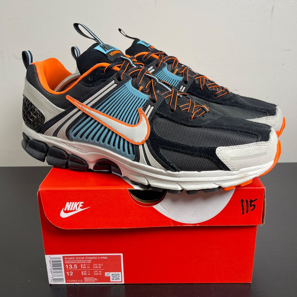 Nike Zoom Vomero 5 Blue Glaze Total Orange (Women's) 13.5W (Moderately Worn Pre-Owned)NikeLight Bone/Blue Gaze/Total Orange - Image 1