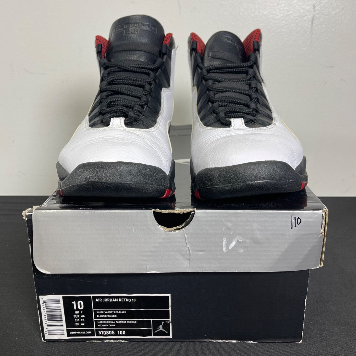Jordan 10 Retro Chicago Bulls (2012) 10 (Moderately Worn Pre-Owned)JordanWhite/Varsity Red-Black - Image 2