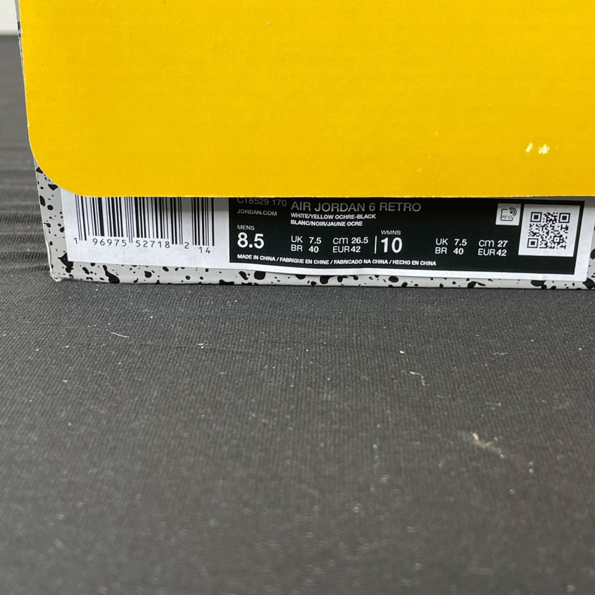 Jordan 6 Retro Yellow Ochre 8.5 (Moderately Worn Pre-Owned)JordanWhite/Yellow Ochre-Black - Image 7