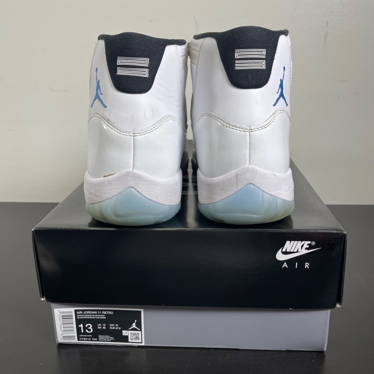 Jordan 11 Retro Legend Blue (2024) 13 (Moderately Worn Pre-Owned)JordanWhite/Legend Blue/Black - Image 4