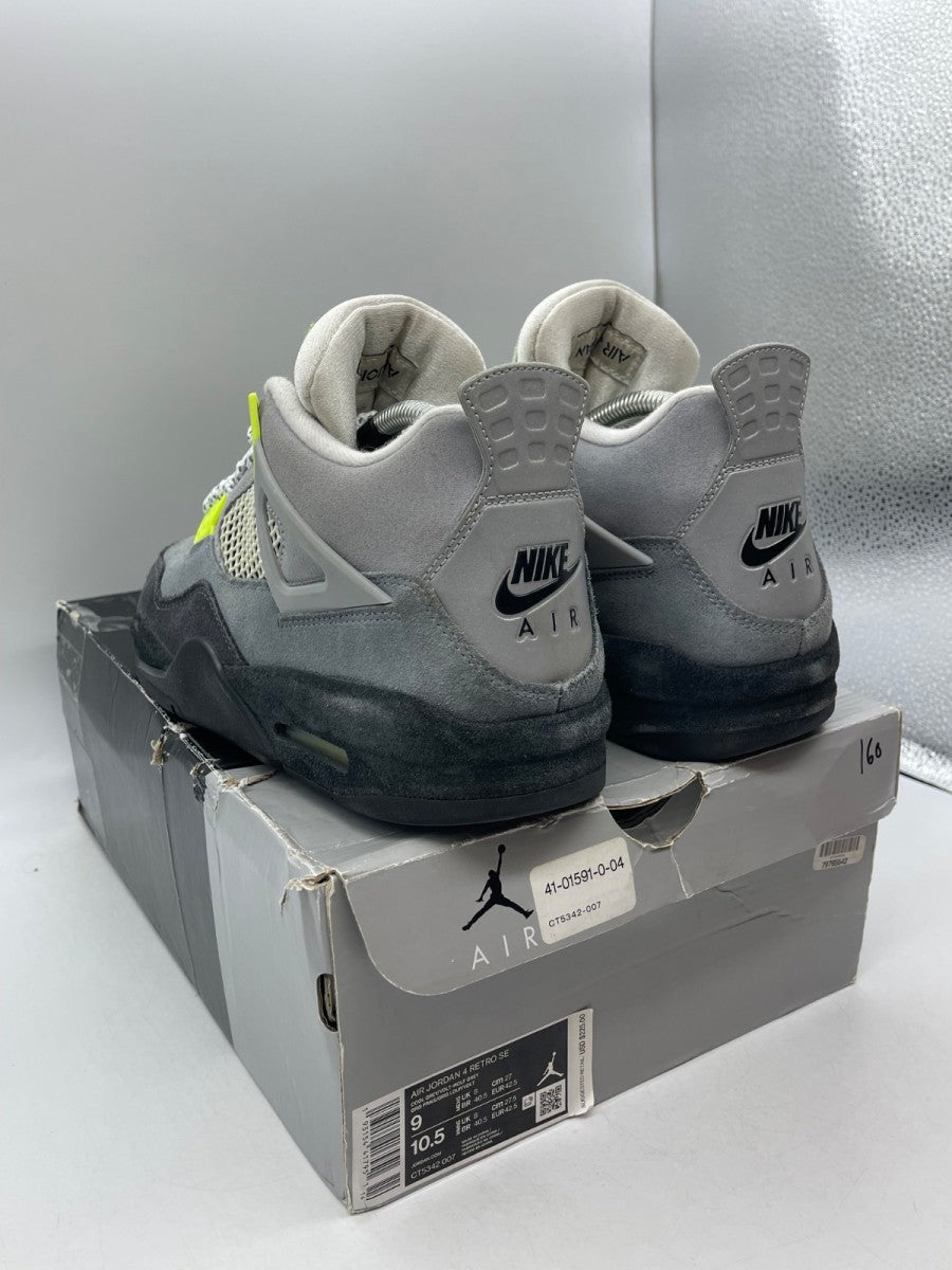Jordan 4 Retro SE 95 Neon 9 (Moderately Worn Pre-Owned)JordanCool Grey/Volt-Wolf Grey-Anthracite - Image 4