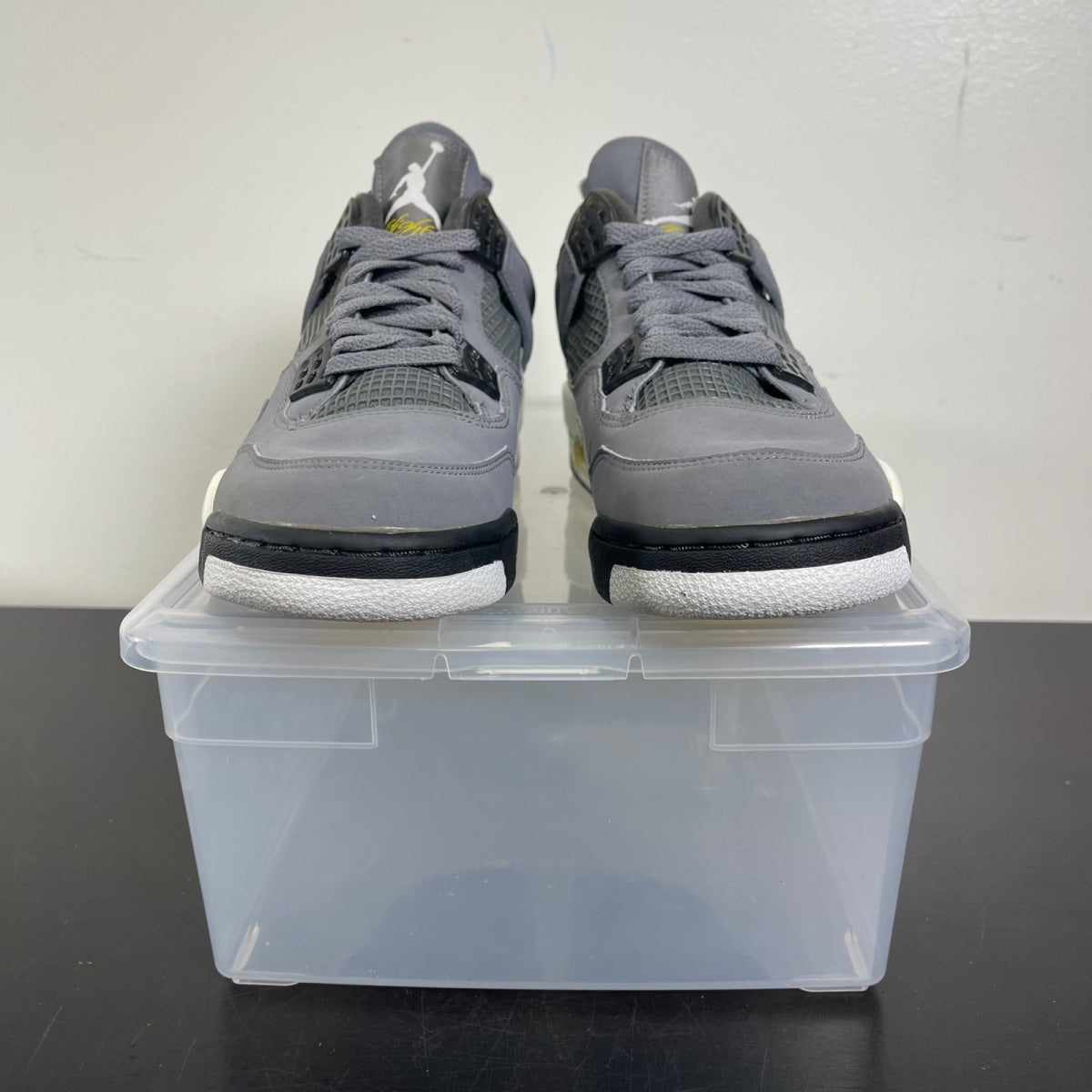Jordan 4 Retro Cool Grey (2004) 7.5 (Heavily Worn Pre-Owned)JordanCool Grey/Chrome-Dark Charcoal-Varsity Maize - Image 2