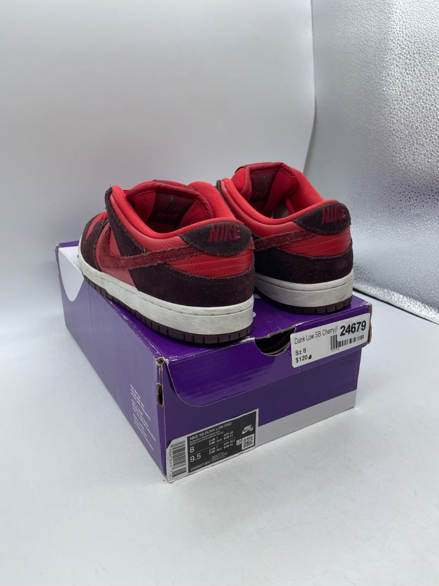 Nike SB Dunk Low Cherry 8 (Moderately Worn Pre-Owned)NikeBurgundy Crush/Team Red - Image 4