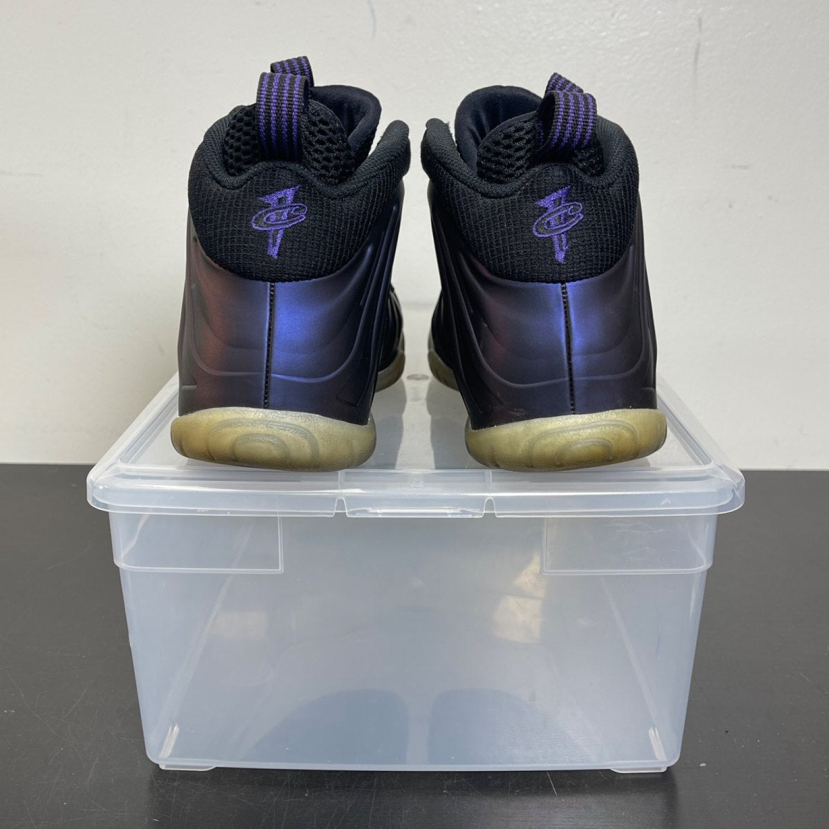 Air Nike Foamposite One Eggplant (2017) (GS) 6.5Y (Moderately Worn Pre-Owned)NikeBlack/Varsity Purple-Varsity Purple - Image 4