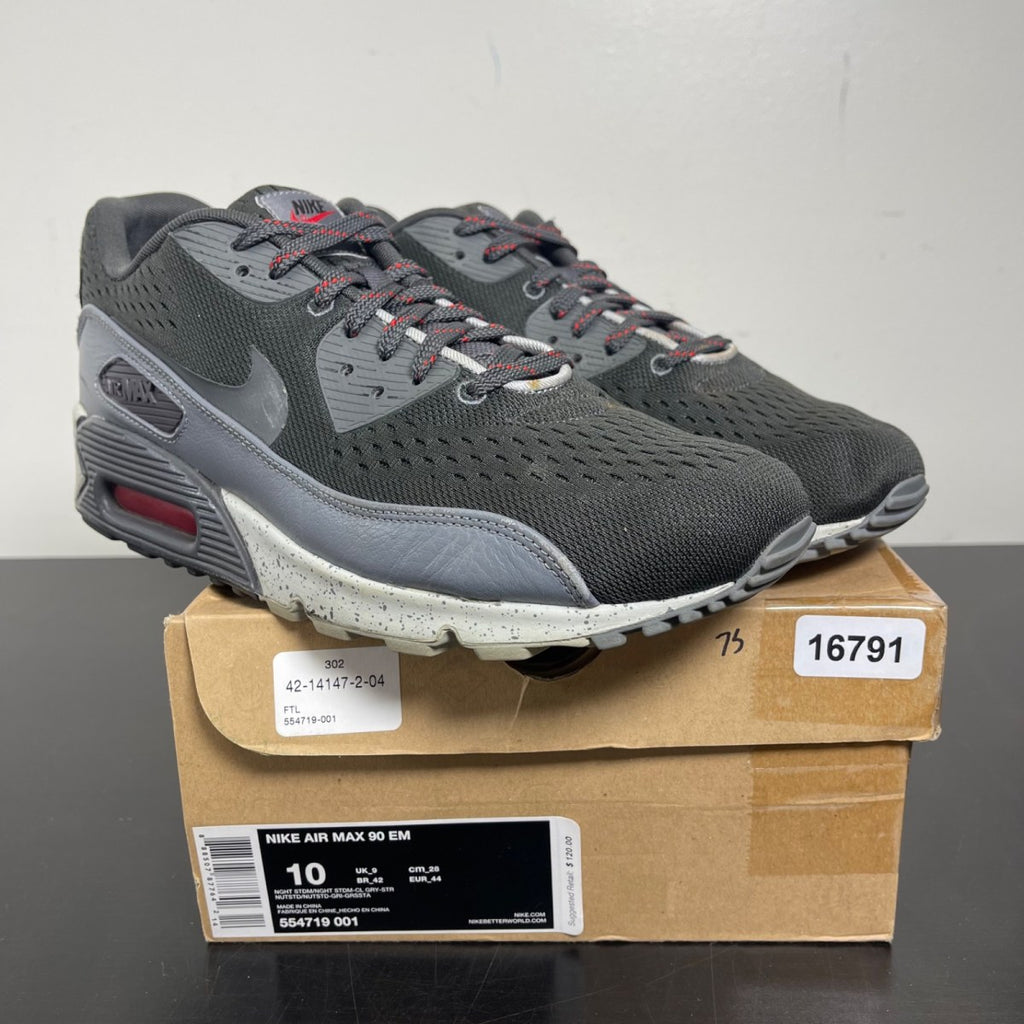 Nike Air Max 90 EM Night Stadium 10 (Moderately Worn Pre-Owned)NikeNight Stadium/Night Stadium/Clear Grey - Image 1