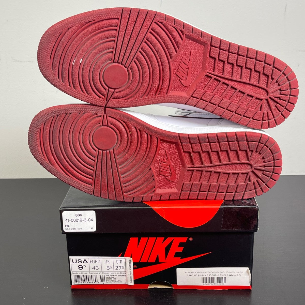 Jordan 1 Retro Metallic Red (2017) 9.5 (Moderately Worn Pre-Owned)JordanWhite/Varsity Red - Image 5