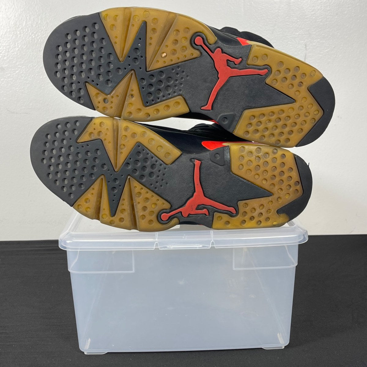 Jordan 6 Retro Black Infrared (2019) 8 (Moderately Worn Pre-Owned)JordanBlack/Infrared - Image 5