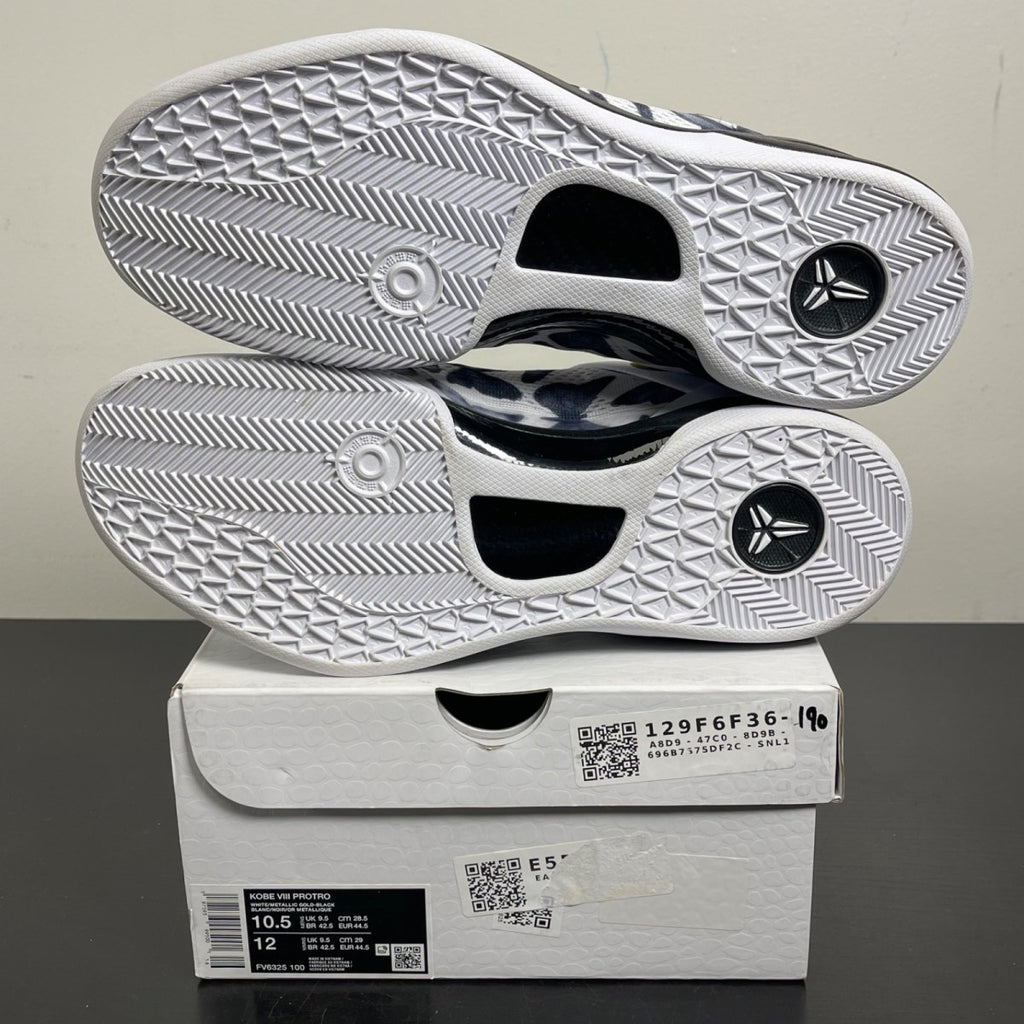 Nike Kobe 8 Protro Mambacita 10.5 (Moderately Worn Pre-Owned)NikeWhite/Metallic Gold/Black - Image 5