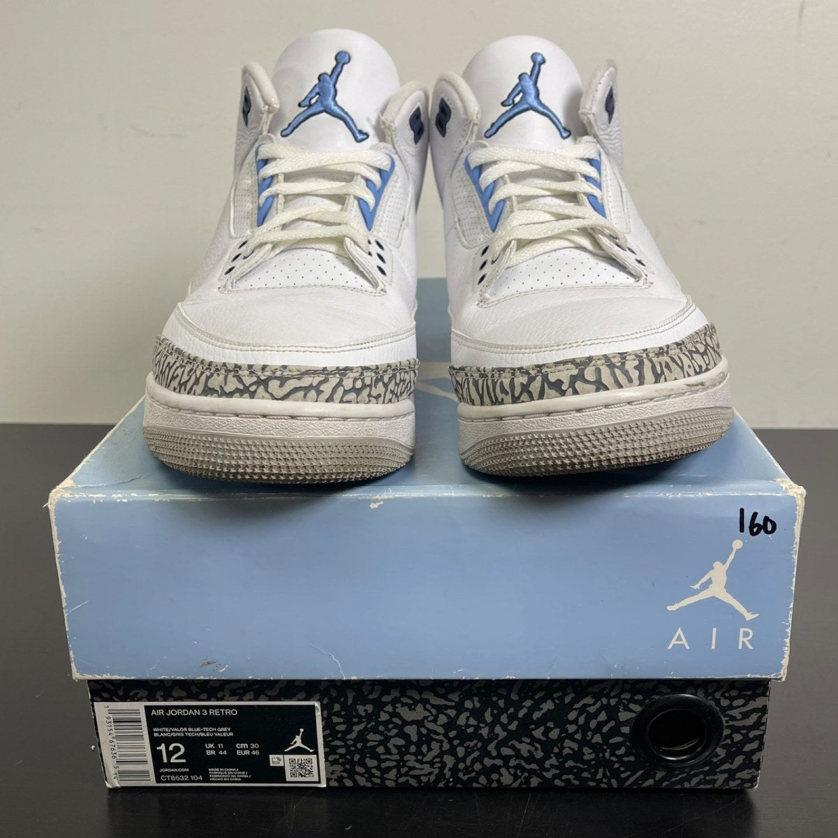 Jordan 3 Retro UNC (2020) 12 (Moderately Worn Pre-Owned)JordanWhite/Valor Blue-Tech Grey - Image 2