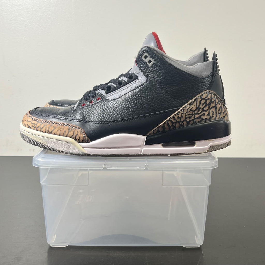 Jordan 3 Retro Black Cement (2011) 11 (Heavily Worn Pre-Owned)JordanBlack/Cement Grey-White-Varsity Red - Image 3