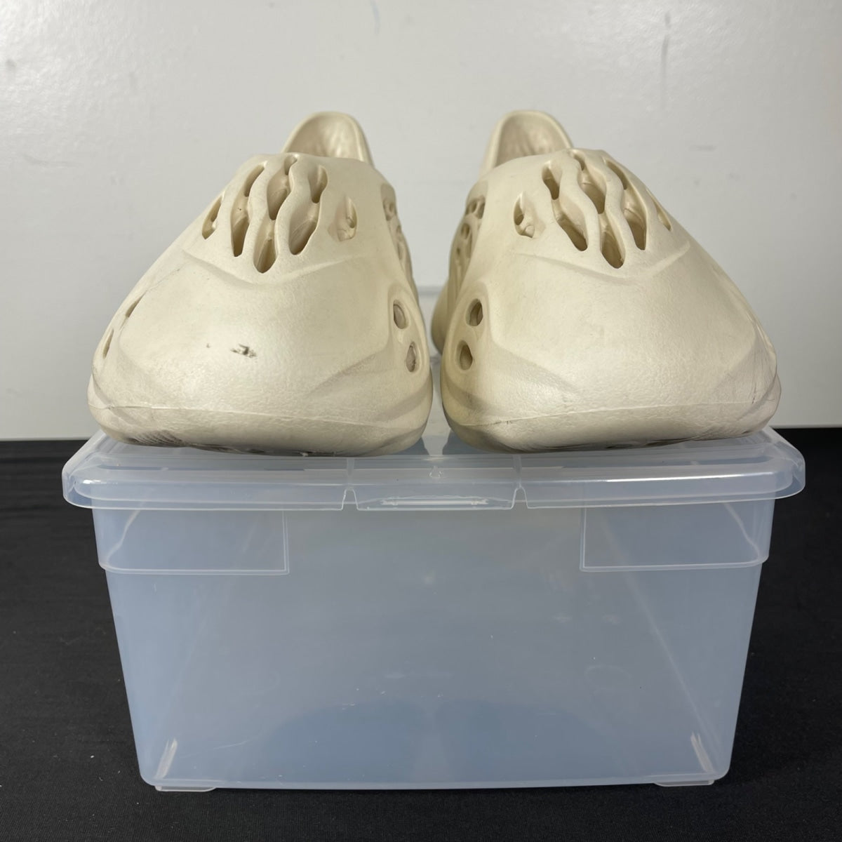 adidas Yeezy Foam RNNR Sand 9 (Moderately Worn Pre-Owned)adidasSand/Sand/Sand - Image 2