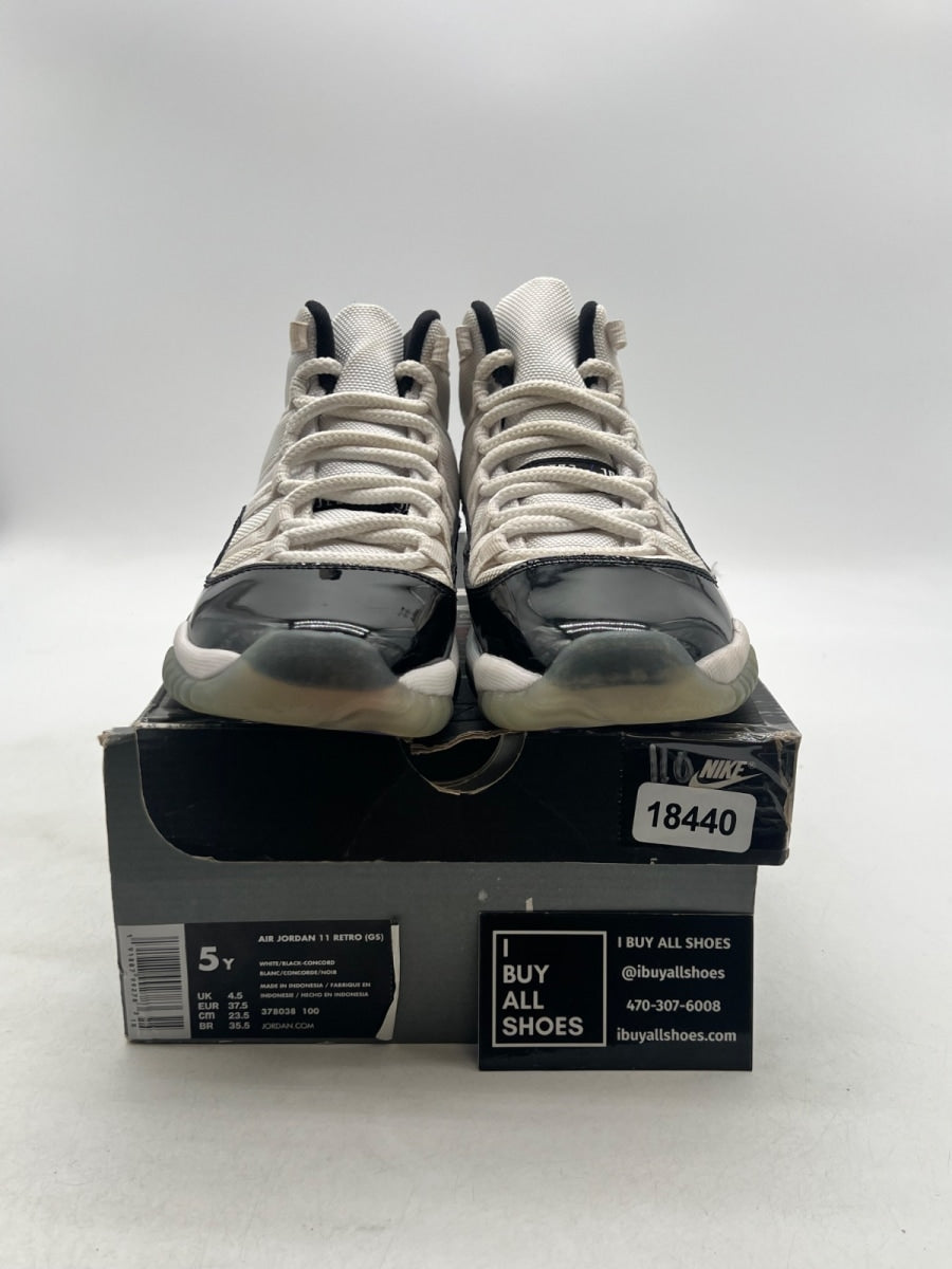 Jordan 11 Retro Concord (2018) (GS) 5Y (Moderately Worn Pre-Owned) - Image 2