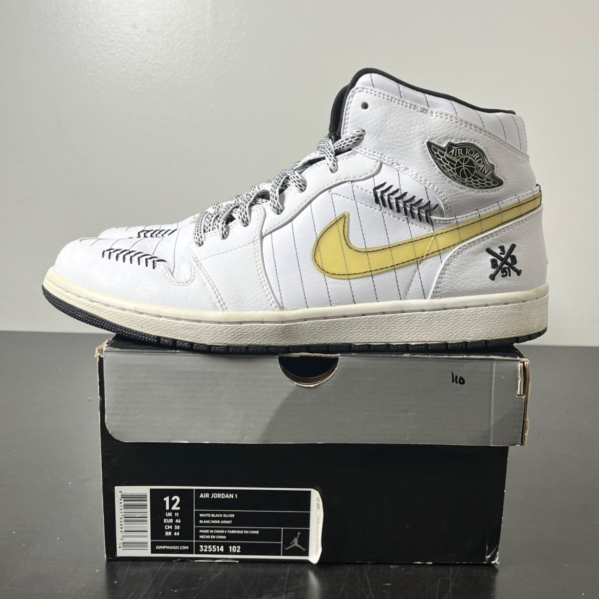 Jordan 1 Retro Opening Day White 12 (Heavily Worn Pre-Owned)JordanWhite/Black-Silver - Image 3
