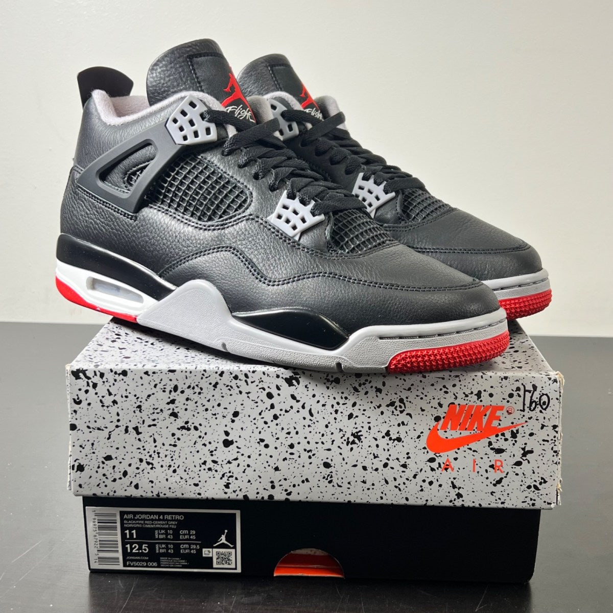 Jordan 4 Retro Bred Reimagined 11 (Lightly Worn Pre-Owned)JordanBlack/Cement Grey/Varsity Red/Summit White - Image 1