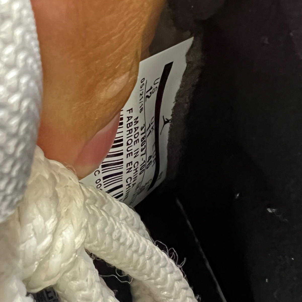 Jordan 11 Retro Concord (2018) 12 (Heavily Worn Pre-Owned)JordanWhite/Black-Concord - Image 7