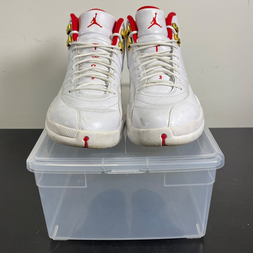 Jordan 12 Retro FIBA (2019) 12 (Moderately Worn Pre-Owned)JordanWhite/University Red-Metallic Gold - Image 2