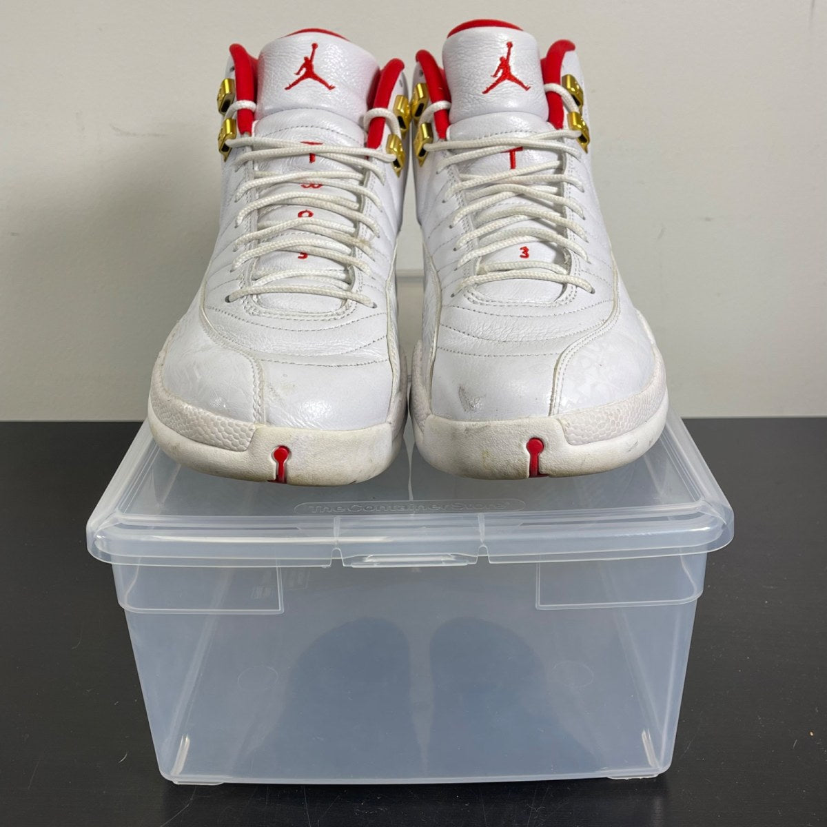 Jordan 12 Retro FIBA (2019) 12 (Moderately Worn Pre-Owned)JordanWhite/University Red-Metallic Gold - Image 2