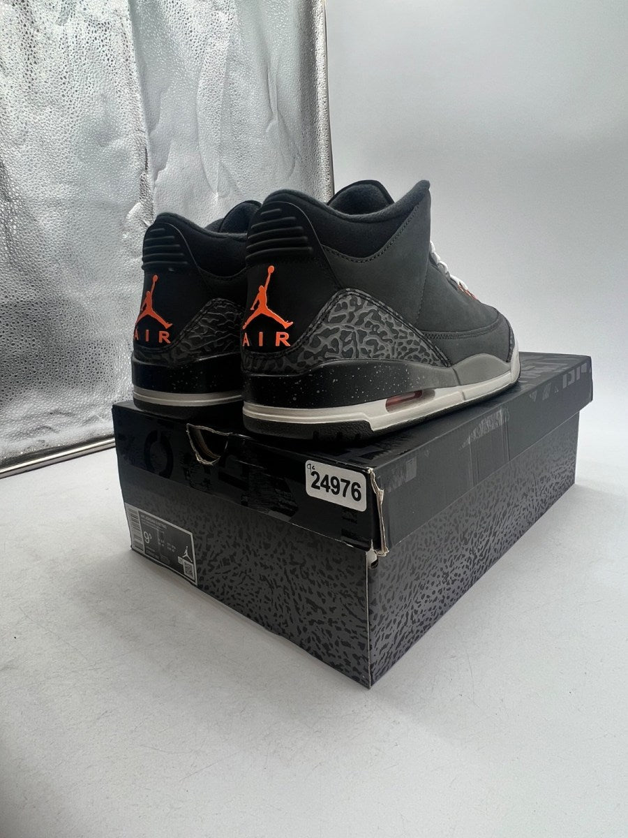 Jordan 3 Retro Fear Pack (2023) 9.5 (Lightly Worn Pre-Owned)JordanNight Stadium/Total Orange-Black-Flat Pewter-Neutral Grey - Image 5