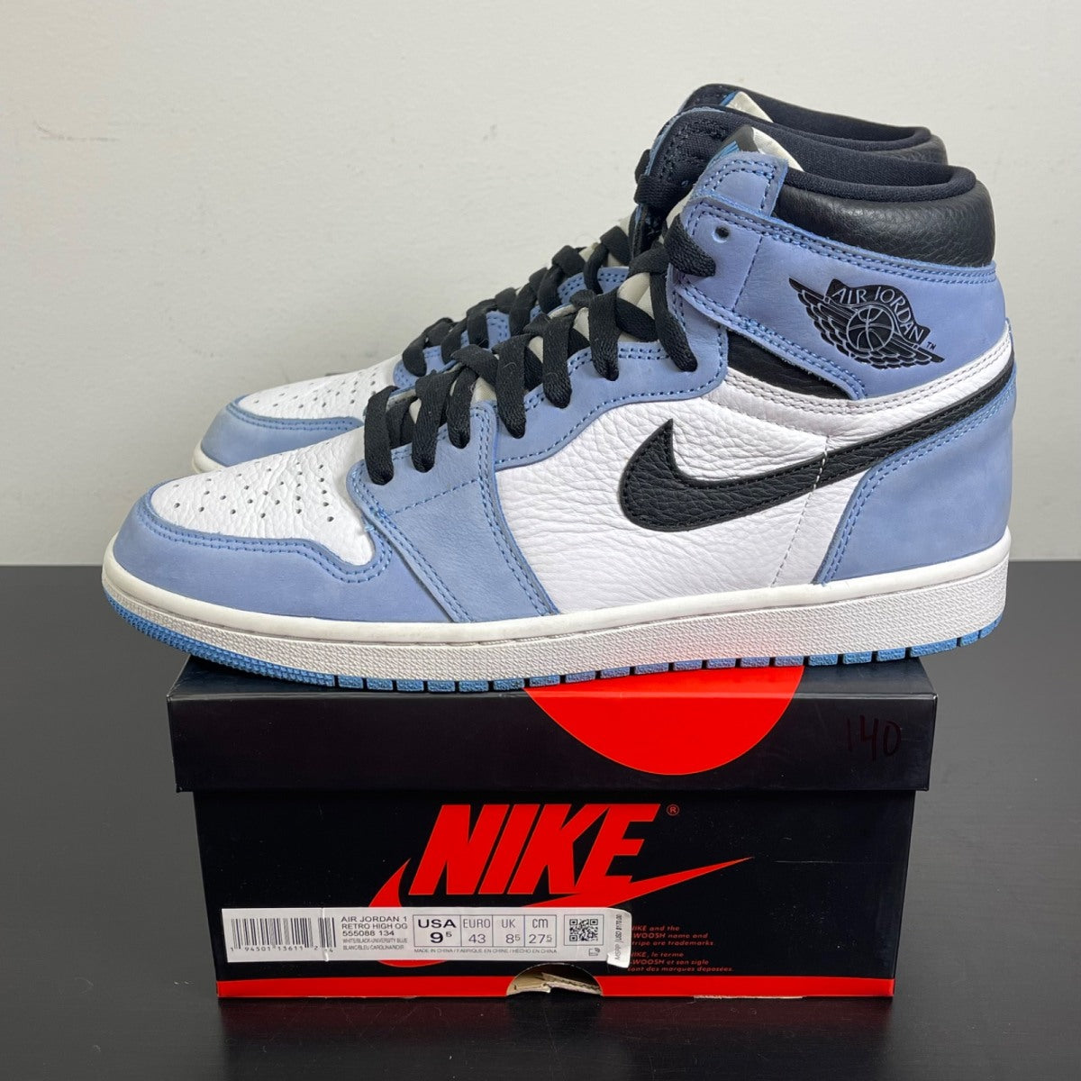 Jordan 1 Retro High OG University Blue 9.5 (Moderately Worn Pre-Owned)JordanWhite/University Blue-Black - Image 3