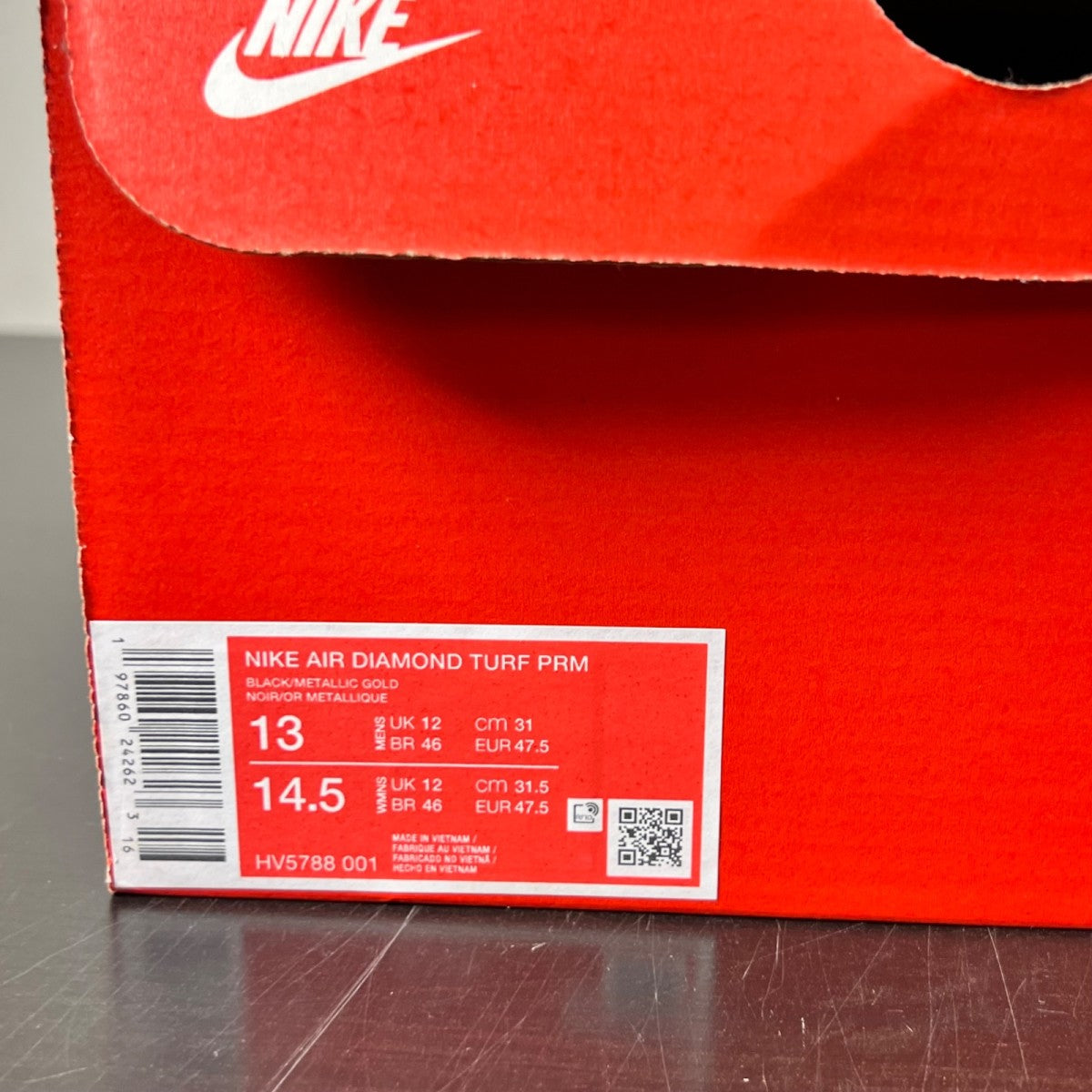 Nike Air Diamond Turf Signing Day 13 (Lightly Worn Pre-Owned)NikeBlack/Metallic Gold - Image 8