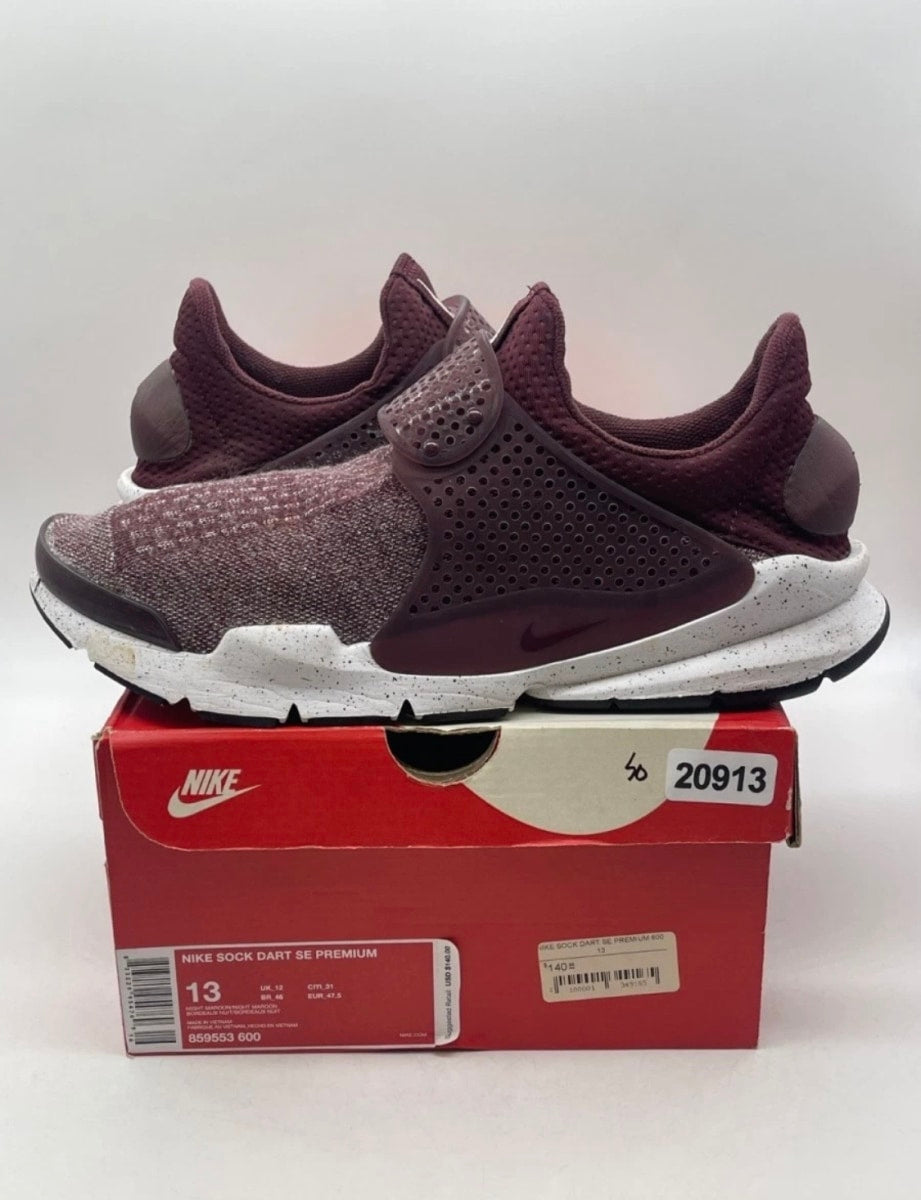 Nike Sock Dart SE Premium Night Maroon 13 (Lightly Worn Pre-Owned)NikeNight Maroon/Night Maroon - Image 1