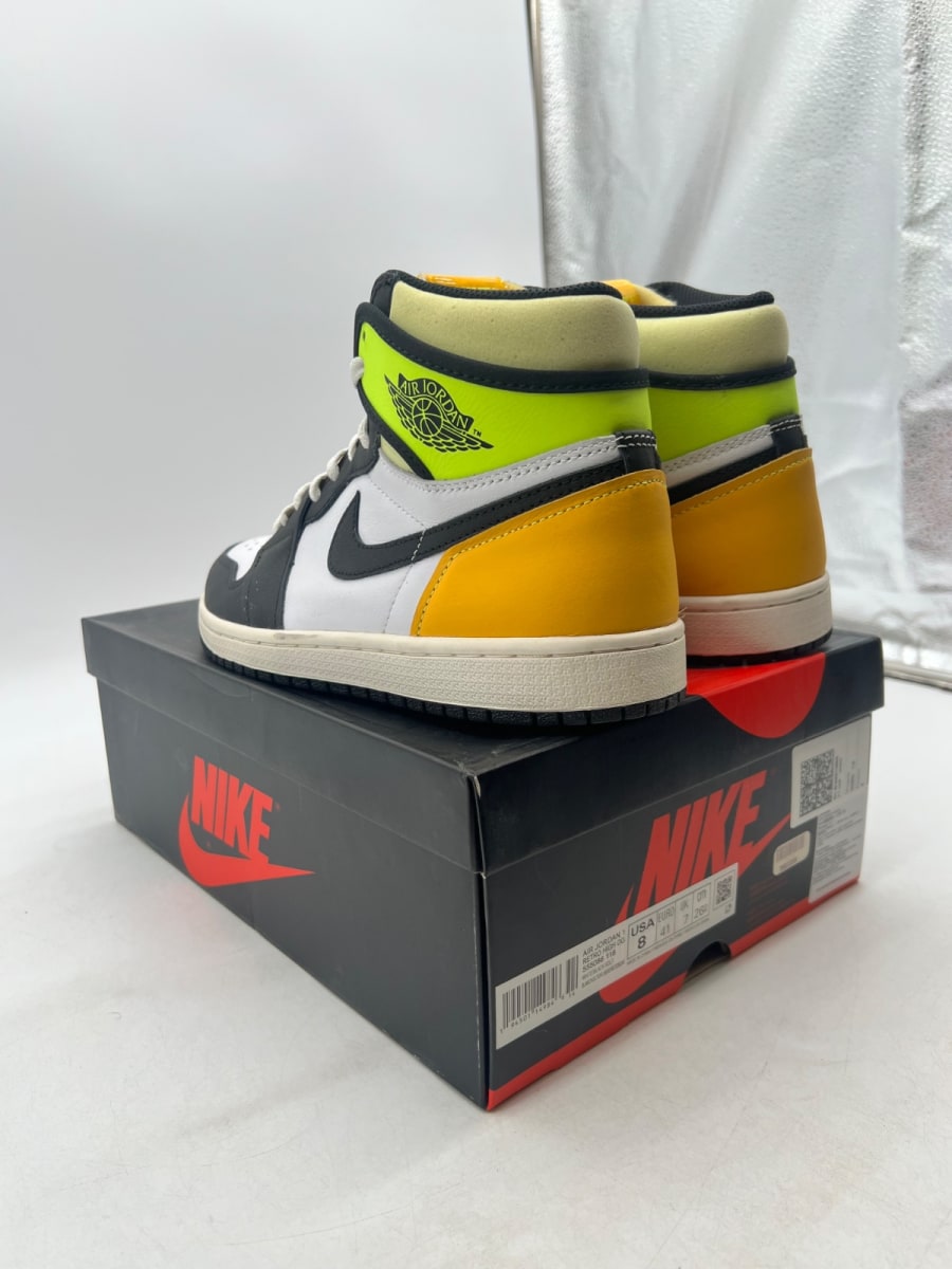 Jordan 1 Retro High White Black Volt University Gold 8 (Lightly Worn Pre-Owned) - Image 6