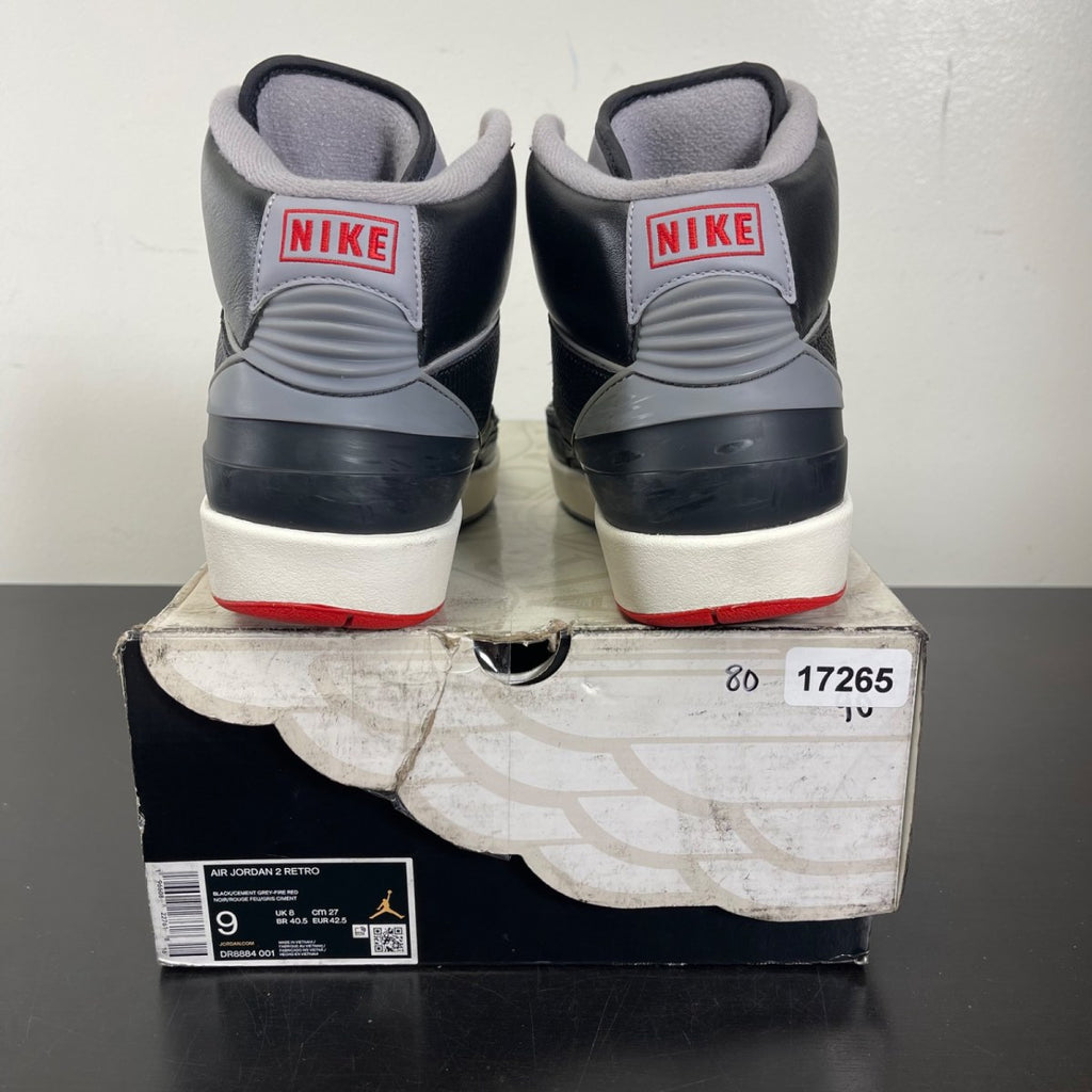 Jordan 2 Retro Black Cement 9 (Moderately Worn Pre-Owned)JordanBlack/Cement Grey/Fire Red/Sail - Image 4