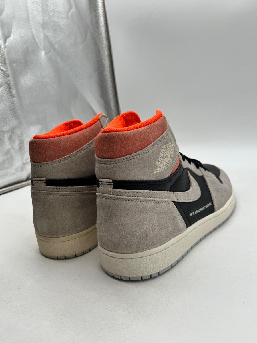 Jordan 1 Retro High Neutral Grey Hyper Crimson 13 (Lightly Worn Pre-Owned)JordanNeutral Grey/Black-Hyper Crimson-White - Image 3