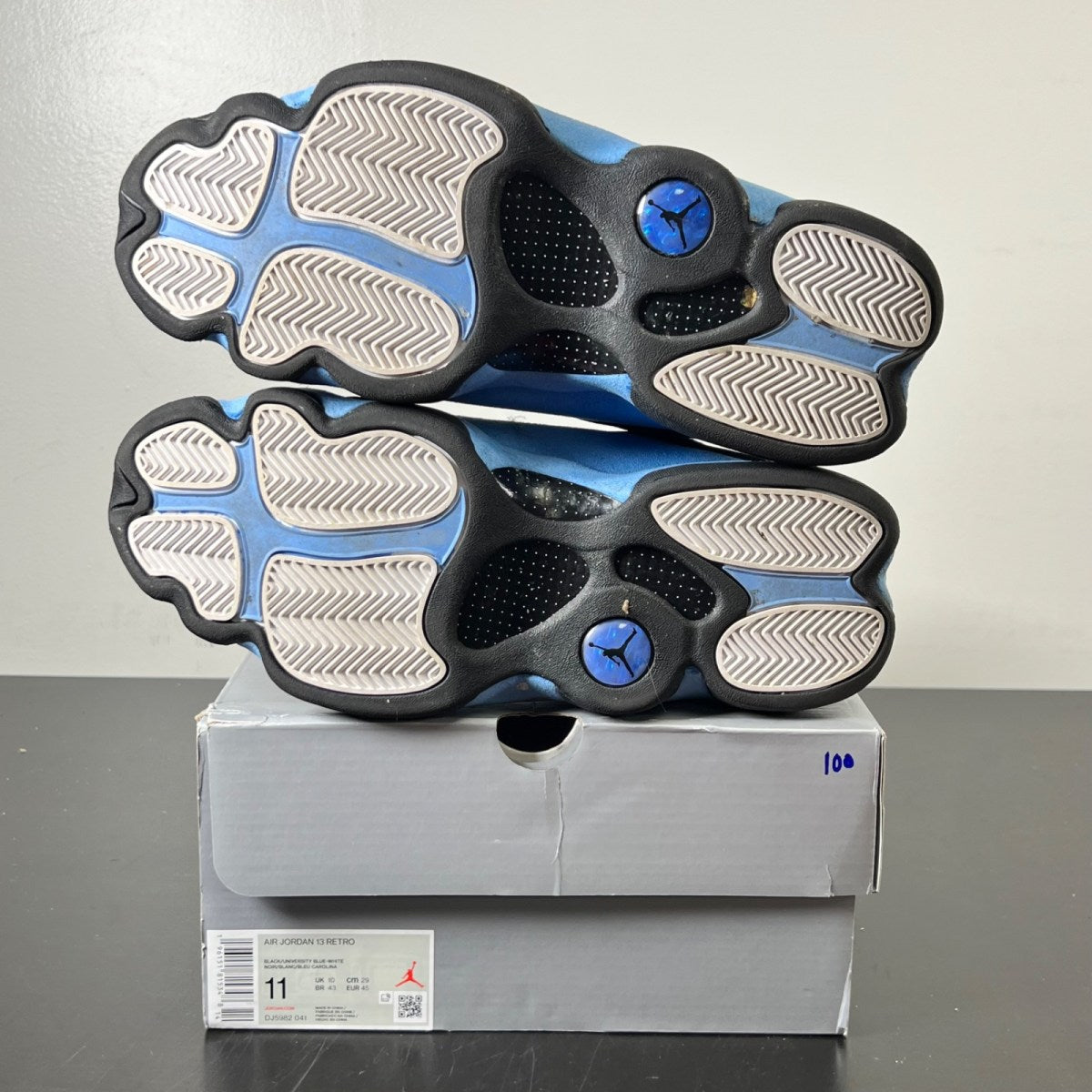 Jordan 13 Retro Black University Blue 11 (Moderately Worn Pre-Owned)JordanBlack/University Blue/White - Image 6