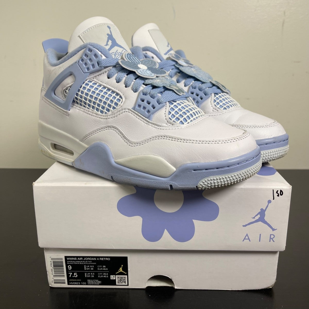 Jordan 4 Retro Forget Me Not (Women's) 9W (Moderately Worn Pre-Owned)JordanWhite/Aluminum-Blue Tint-Oil Green - Image 1