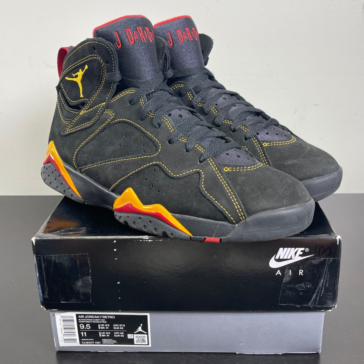 Jordan 7 Retro Citrus (2022) 9.5 (Moderately Worn Pre-Owned)JordanBlack/Citrus-Varsity Red - Image 1