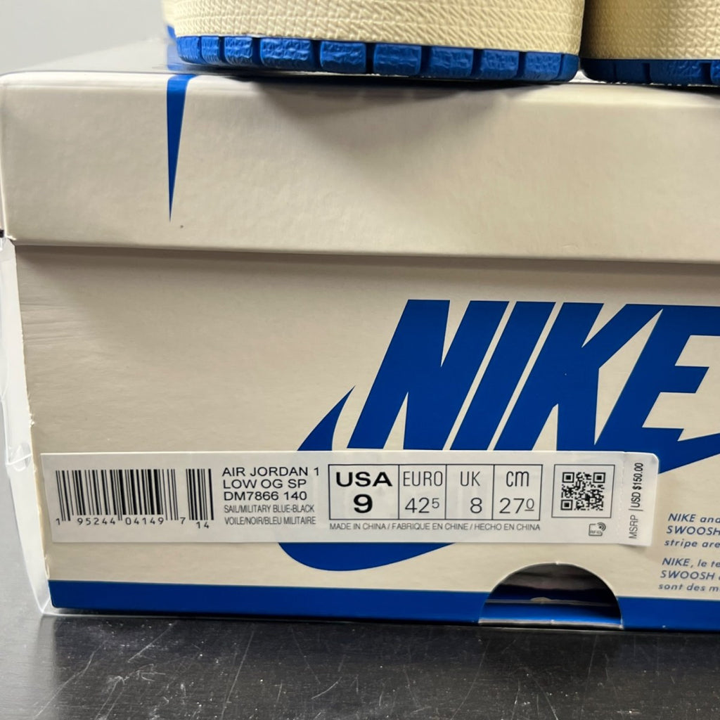 Jordan 1 Retro Low OG SP Fragment x Travis Scott 9 (Lightly Worn Pre-Owned)JordanWhite/Black-Royal-Sail - Image 3