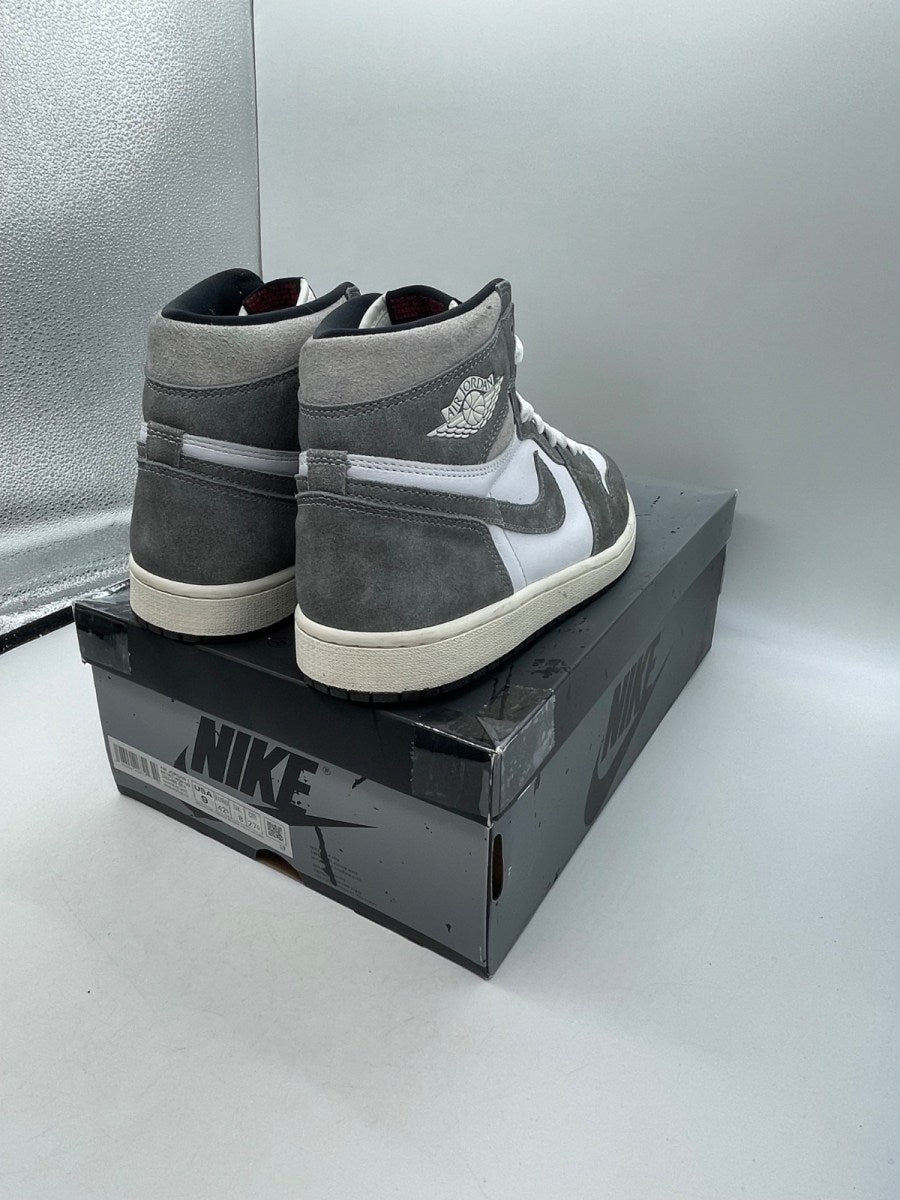 Jordan 1 Retro High OG Washed Black 9 (Moderately Worn Pre-Owned)JordanBlack/Fire Red/Light Smoke Grey/Sail - Image 5