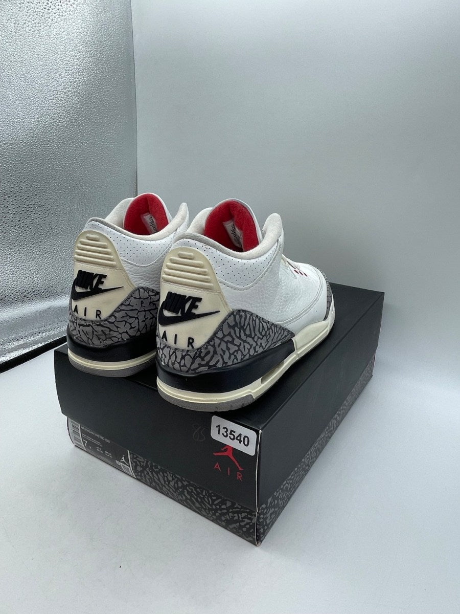 Jordan 3 Retro White Cement Reimagined (GS) 7Y (Moderately Worn Pre-Owned)JordanSummit White/Fire Red/Black/Cement Grey - Image 5