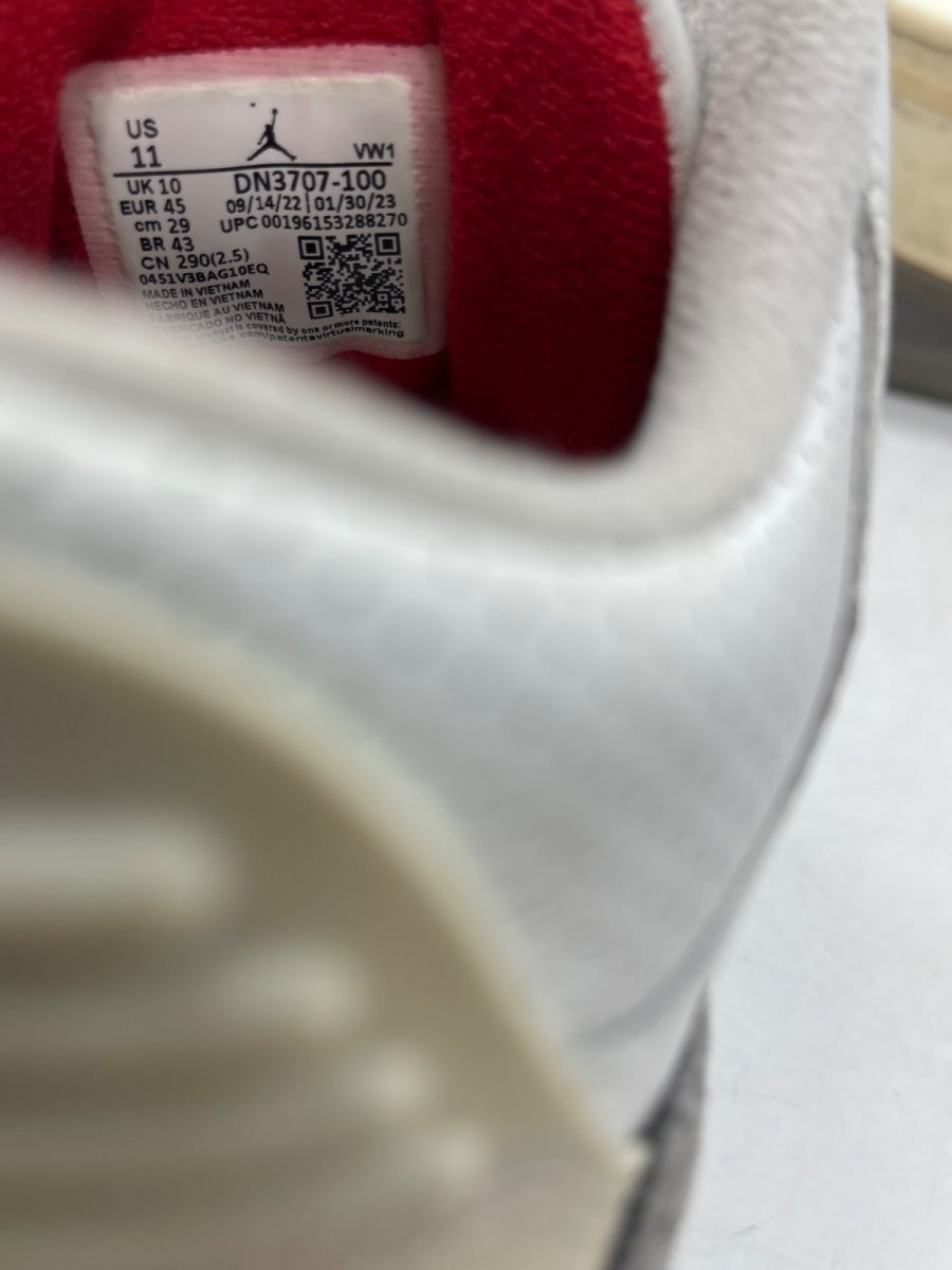 Jordan 3 Retro White Cement Reimagined 11 (Moderately Worn Pre-Owned)JordanSummit White/Fire Red/Black/Cement Grey - Image 8