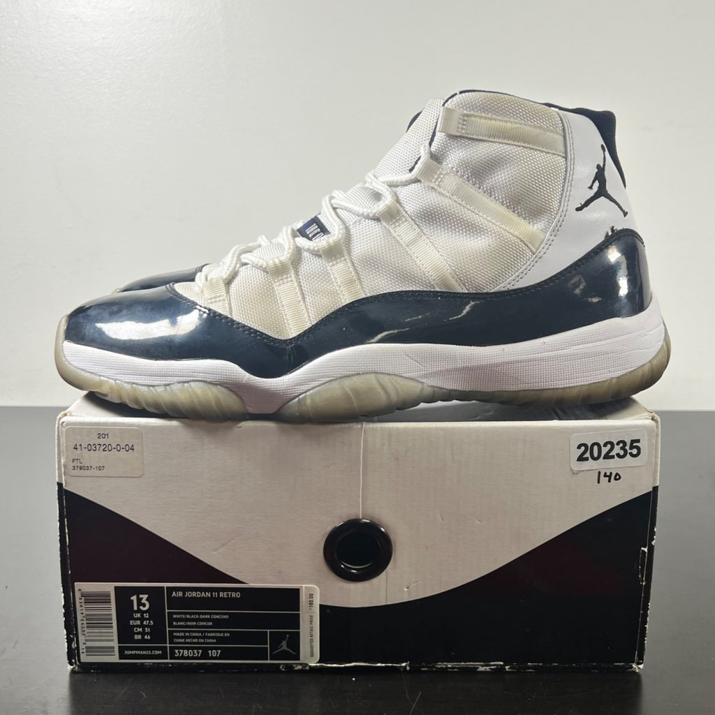 Jordan 11 Retro Concord (2011) 13 (Moderately Worn Pre-Owned)JordanWhite/Black-Dark Concord - Image 3