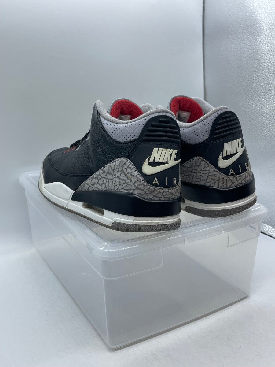 Jordan 3 Retro OG Black Cement (2024) 11 (Moderately Worn Pre-Owned)JordanBlack/Fire Red/Cement Grey/Sail - Image 4