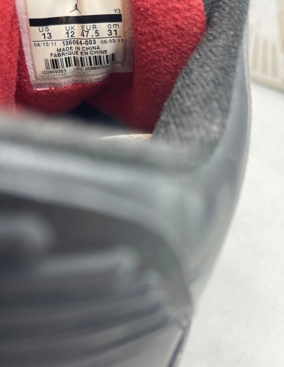 Jordan 3 Retro Wolf Grey 13 (Moderately Worn Pre-Owned)JordanWolf Grey/Metallic Silver/Black/White - Image 6
