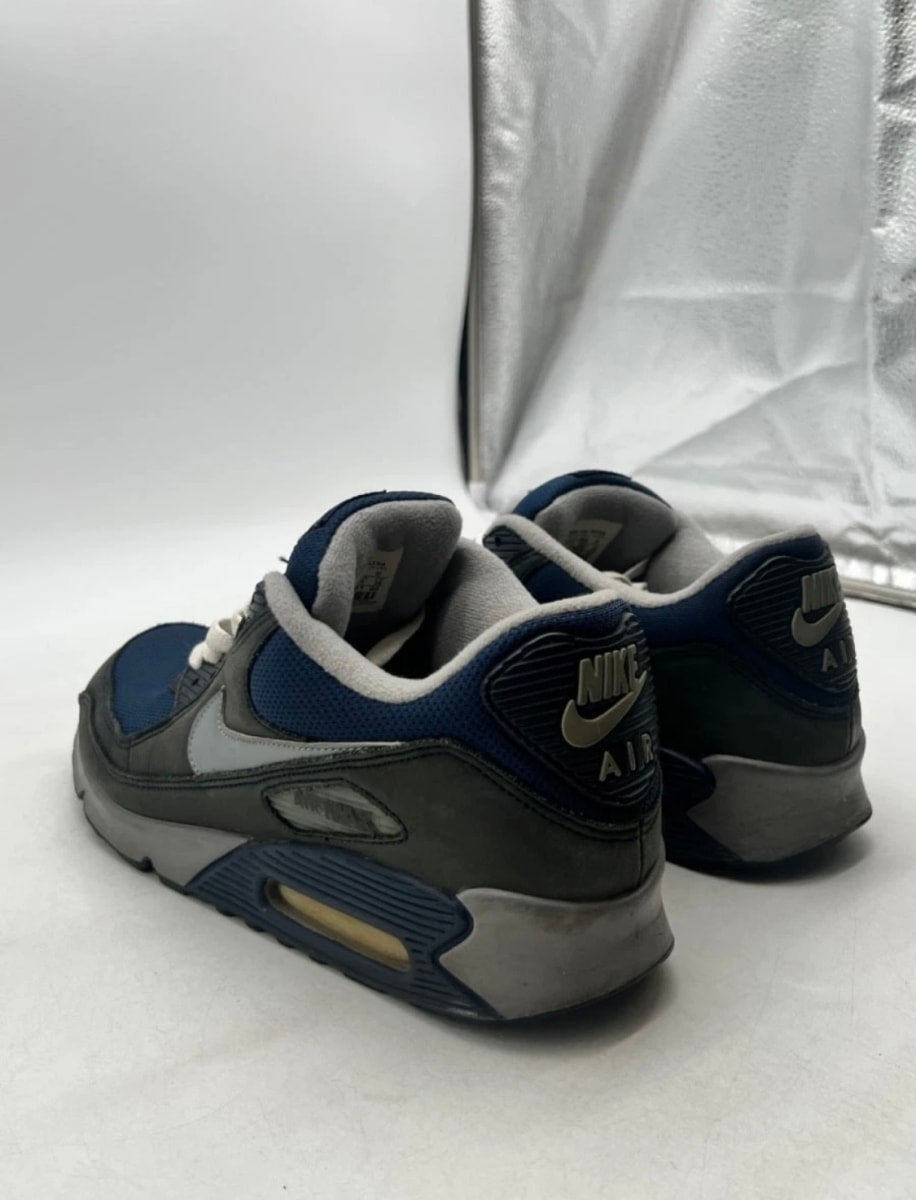 Nike Air Max 90 Leather 11 (Heavily Worn Pre-Owned)Nike - Image 4